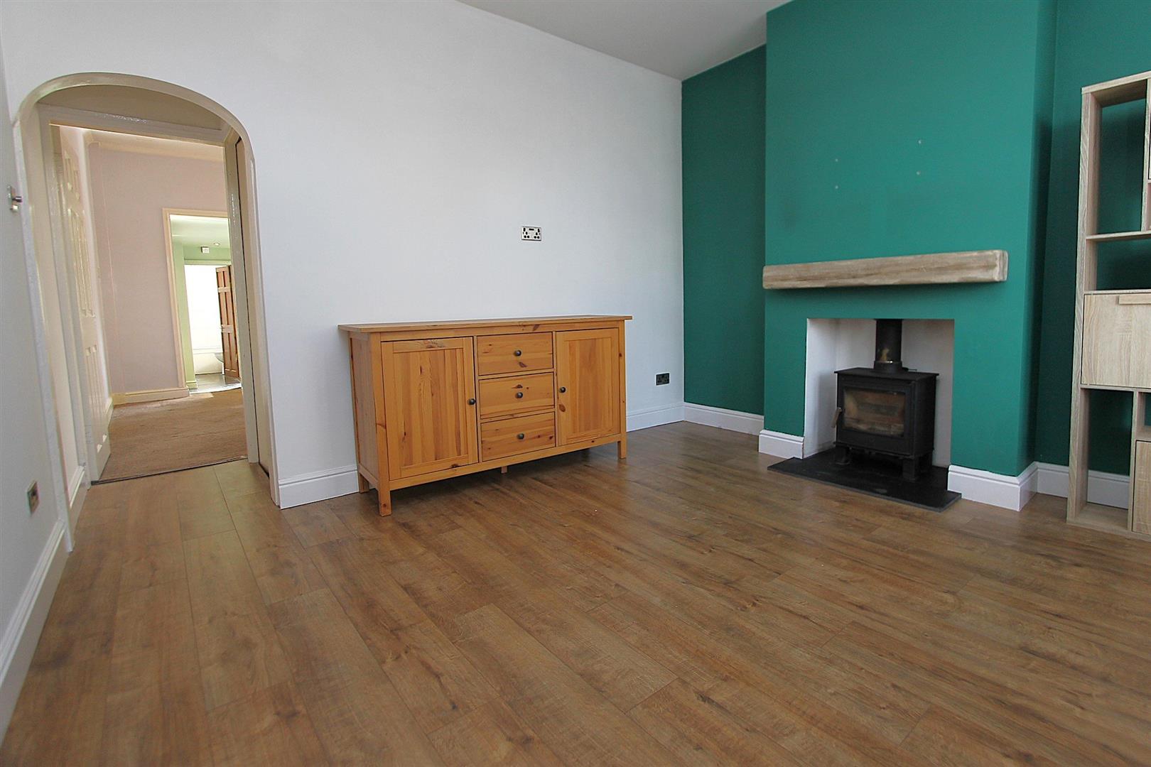 3 bed property in Blount Terrace, Kidderminster